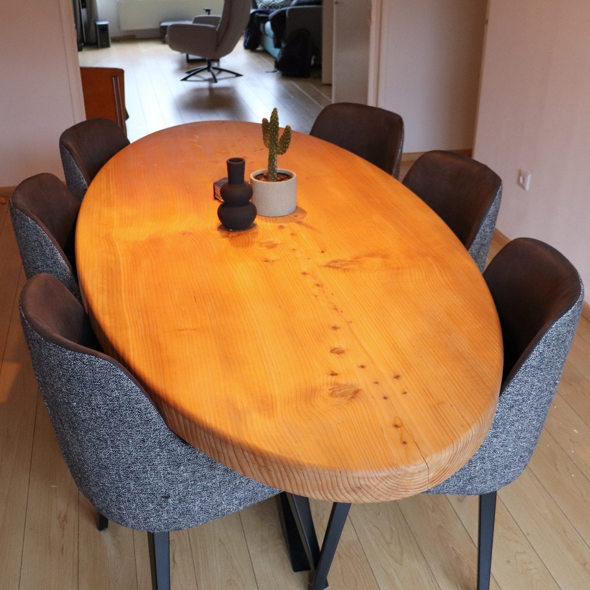 Ovale tafel Libanees ceder